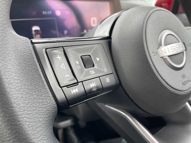 日産 ノート X 静岡県 2021(令3)年 4.9万km ガーネットレッド ●純正9インチナビ/（フルセグ/Bluetooth）/●全方位カメラ/●エマージェンシーブレーキ/●車線逸脱防止支援/●ブラインドスポットモニター/●オートブレーキホールド/●前後コーナーセンサー/●電動パーキングブレーキ/●LEDヘッドライト/●オートライト/●ステアリングスイッチ/●電動格納ウインカーミラー/●デジタルインナーミラー/●ETC/●純正フロアマット/●ドアバイザー/●プッシュスタート/●スマートキー/●横滑り防止装置/●W+サイドSRS+ABS/●取扱説明書