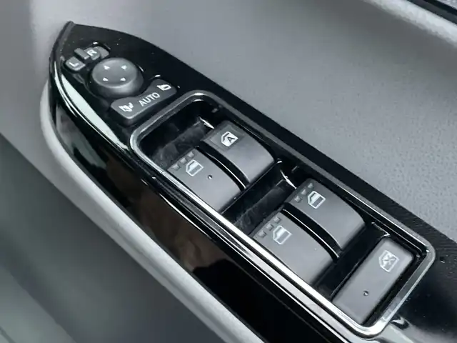 ダイハツ タント カスタム RS 千葉県 2020(令2)年 3万km レーザーブルークリスタルシャイン 純正メモリナビ/(フルセグTV/BT/CD/DVD/FM/AM)/ナビ連動前後ドライブレコーダー/ロングスライドシート/バックカメラ/衝突被害軽減システム/ハーフレザーシート/両側パワースライドドア/横滑り防止装置/アイドリングストップ/LEDヘッドライト/フォグランプ/オートライト/ウィンカーミラー/電動格納ミラー/純正15インチAW/シートリフター/プッシュスタート/スマートキー/フロアマット/ドアバイザー/スペアキー2本あり