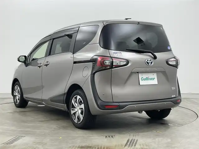 トヨタ シエンタ ハイブリッド G クエロ 岡山県 2020(令2)年 5.9万km アバンギャルドブロンズメタリック 純正9インチナビ NSZT-Y68T/地デジフルセグ/Bluetooth/CD/DVD/SD/バックカメラ/純正12インチフリップダウンモニター V12T-R68C/セーフティセンス /クルーズコントロール/両側パワースライドドア/ハーフレザーシート（合皮）/ステアリングヒーター/シートヒーター /ステアリングスイッチ/ビルトインETC2.0/LEDヘッドライト/オートライト /オートハイビーム /プッシュスタート /スマートキー /新車保証書