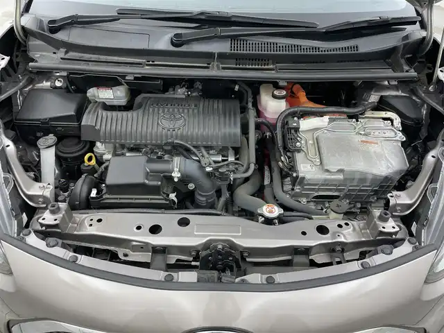 トヨタ シエンタ ハイブリッド G クエロ 岡山県 2020(令2)年 5.9万km アバンギャルドブロンズメタリック 純正9インチナビ NSZT-Y68T/地デジフルセグ/Bluetooth/CD/DVD/SD/バックカメラ/純正12インチフリップダウンモニター V12T-R68C/セーフティセンス /クルーズコントロール/両側パワースライドドア/ハーフレザーシート（合皮）/ステアリングヒーター/シートヒーター /ステアリングスイッチ/ビルトインETC2.0/LEDヘッドライト/オートライト /オートハイビーム /プッシュスタート /スマートキー /新車保証書