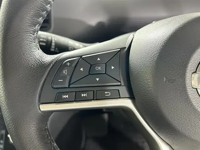 日産 セレナ ハイウェイスター V 佐賀県 2020(令2)年 3.2万km ダイヤモンドブラック 純正9型ナビ/AM/FM/CD/DVD/Bluetooth/フルセグTV/アラウンドビューモニター/クルーズコントロール/両側パワースライドドア/ETC/衝突被害軽減システム/LEDヘッドライト/フォグランプ/後席テーブル（カップホルダー付き）/ロールサンシェード/純正アルミホイール/純正フロアマット/純正ドアバイザー/前後ソナー/純正ドライブレコーダー/ステアリングリモコン