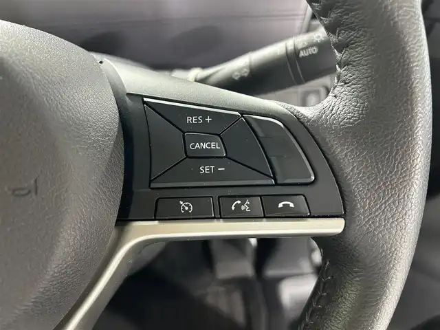 日産 セレナ ハイウェイスター V 佐賀県 2020(令2)年 3.2万km ダイヤモンドブラック 純正9型ナビ/AM/FM/CD/DVD/Bluetooth/フルセグTV/アラウンドビューモニター/クルーズコントロール/両側パワースライドドア/ETC/衝突被害軽減システム/LEDヘッドライト/フォグランプ/後席テーブル（カップホルダー付き）/ロールサンシェード/純正アルミホイール/純正フロアマット/純正ドアバイザー/前後ソナー/純正ドライブレコーダー/ステアリングリモコン