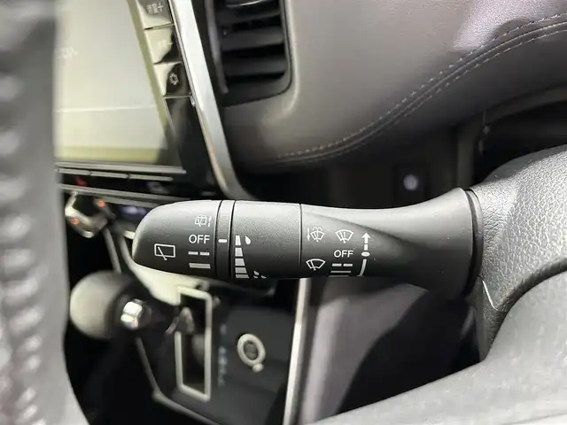 日産 セレナ ハイウェイスター V 佐賀県 2020(令2)年 3.2万km ダイヤモンドブラック 純正9型ナビ/AM/FM/CD/DVD/Bluetooth/フルセグTV/アラウンドビューモニター/クルーズコントロール/両側パワースライドドア/ETC/衝突被害軽減システム/LEDヘッドライト/フォグランプ/後席テーブル（カップホルダー付き）/ロールサンシェード/純正アルミホイール/純正フロアマット/純正ドアバイザー/前後ソナー/純正ドライブレコーダー/ステアリングリモコン