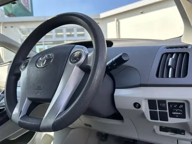 トヨタ プリウス S 三重県 2009(平21)年 17.8万km ホワイトパールクリスタルシャイン 登録時177343km/純正ナビ/(FM/AM/CD/DVD/HDD/ワンセグTV)/ビルトインETC/AUTOライト/フォグランプ/プッシュスタート/PWRMODE/ECOMODE/禁煙車