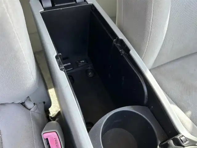 トヨタ プリウス S 三重県 2009(平21)年 17.8万km ホワイトパールクリスタルシャイン 登録時177343km/純正ナビ/(FM/AM/CD/DVD/HDD/ワンセグTV)/ビルトインETC/AUTOライト/フォグランプ/プッシュスタート/PWRMODE/ECOMODE/禁煙車