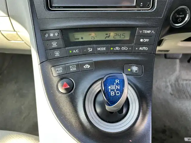 トヨタ プリウス S 三重県 2009(平21)年 17.8万km ホワイトパールクリスタルシャイン 登録時177343km/純正ナビ/(FM/AM/CD/DVD/HDD/ワンセグTV)/ビルトインETC/AUTOライト/フォグランプ/プッシュスタート/PWRMODE/ECOMODE/禁煙車