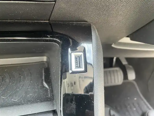 プジョー ２０８ アリュール 栃木県 2022(令4)年 2.2万km パールⅡ 純正DA（AppleCarPlay/AM/FM/USB）/アダプティブクルーズコントロール/置くだけ充電/レーンポジショニングアシスト/サイドカメラ/バックカメラ/社外ドライブレコーダー（前後）/純正16インチアルミ/ETC/スマートキー