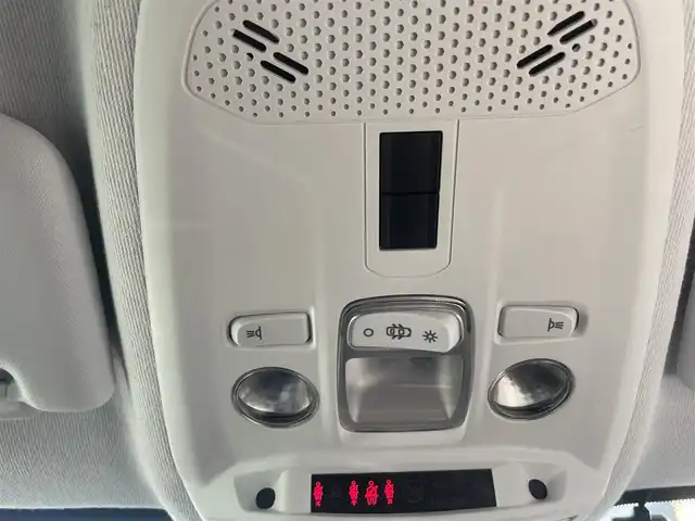 プジョー ２０８ アリュール 栃木県 2022(令4)年 2.2万km パールⅡ 純正DA（AppleCarPlay/AM/FM/USB）/アダプティブクルーズコントロール/置くだけ充電/レーンポジショニングアシスト/サイドカメラ/バックカメラ/社外ドライブレコーダー（前後）/純正16インチアルミ/ETC/スマートキー