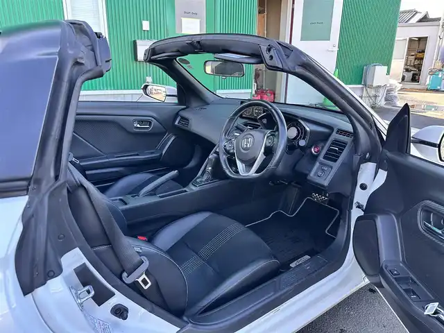 ホンダ Ｓ６６０ α 宮城県 2016(平28)年 2.4万km プレミアムスターホワイトパール センターディスプレイ/・Bluetooth/・バックカメラ/＝＝＝/ETC/革巻きステアリング/クルーズコントロール/パドルシフト/ステアリングスイッチ/ハーフレザーシート/スマートキー＆プッシュスタート/スペアキー1本/LEDヘッドランプ/オートライト/純正アルミホイール/純正フロアマット/Wエアバッグ