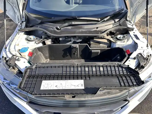 ホンダ Ｓ６６０ α 宮城県 2016(平28)年 2.4万km プレミアムスターホワイトパール センターディスプレイ/・Bluetooth/・バックカメラ/＝＝＝/ETC/革巻きステアリング/クルーズコントロール/パドルシフト/ステアリングスイッチ/ハーフレザーシート/スマートキー＆プッシュスタート/スペアキー1本/LEDヘッドランプ/オートライト/純正アルミホイール/純正フロアマット/Wエアバッグ