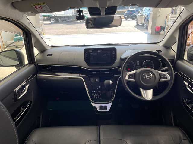 ダイハツ ムーヴ カスタム RS ハイパーLTD SAⅢ 滋賀県 2019(令1)年 6.4万km ブラックマイカメタリック/ブライトシルバーメタリック 2トーン ・純正ナビ/Bluetooth/CD/DVD/TV/SD/・全方位カメラ/・ビルトインETC/・スマートアシストIII/衝突回避支援ブレーキ機能/衝突警報機能/誤発進抑制制御機能（前方・後方）/オートハイビーム/先行車発進お知らせ機能/車線はみ出し警報/・ハーフレザーシート/・シートヒーター/・ドライブレコーダー/・ＬＥＤヘッドライト/・純正15インチアルミホイール/・純正フロアマット/・スマートキー