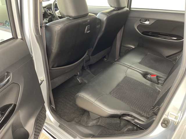 ダイハツ ムーヴ カスタム RS ハイパーLTD SAⅢ 滋賀県 2019(令1)年 6.4万km ブラックマイカメタリック/ブライトシルバーメタリック 2トーン ・純正ナビ/Bluetooth/CD/DVD/TV/SD/・全方位カメラ/・ビルトインETC/・スマートアシストIII/衝突回避支援ブレーキ機能/衝突警報機能/誤発進抑制制御機能（前方・後方）/オートハイビーム/先行車発進お知らせ機能/車線はみ出し警報/・ハーフレザーシート/・シートヒーター/・ドライブレコーダー/・ＬＥＤヘッドライト/・純正15インチアルミホイール/・純正フロアマット/・スマートキー