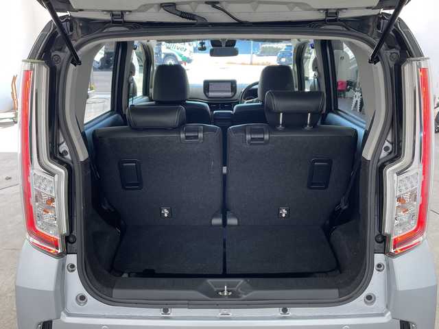 ダイハツ ムーヴ カスタム RS ハイパーLTD SAⅢ 滋賀県 2019(令1)年 6.4万km ブラックマイカメタリック/ブライトシルバーメタリック 2トーン ・純正ナビ/Bluetooth/CD/DVD/TV/SD/・全方位カメラ/・ビルトインETC/・スマートアシストIII/衝突回避支援ブレーキ機能/衝突警報機能/誤発進抑制制御機能（前方・後方）/オートハイビーム/先行車発進お知らせ機能/車線はみ出し警報/・ハーフレザーシート/・シートヒーター/・ドライブレコーダー/・ＬＥＤヘッドライト/・純正15インチアルミホイール/・純正フロアマット/・スマートキー