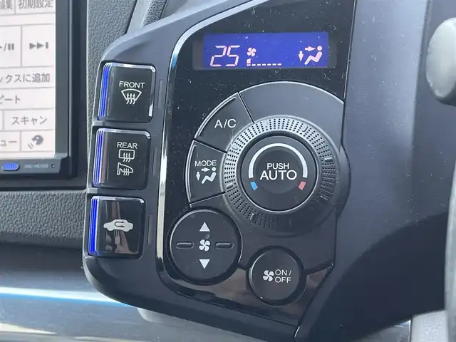 ホンダ ＣＲ－Ｚ α 群馬県 2010(平22)年 8.4万km プレミアムホワイトパール 6速MT/カロッツェリアナビ/CD・DVD・SD/Bluetooth・フルセグ/ETC/クルーズコントロール/横滑り防止装置/アイドリングストップ/純正アルミホイール/純正フロアマット/スマートキー×2