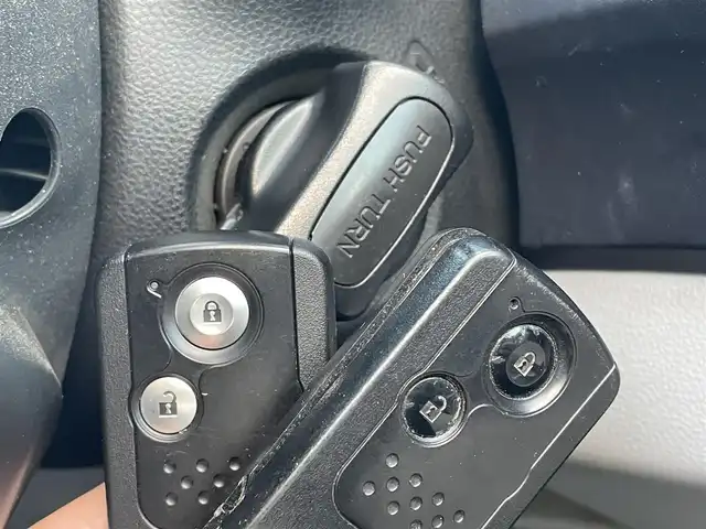 ホンダ ＣＲ－Ｚ α 群馬県 2010(平22)年 8.4万km プレミアムホワイトパール 6速MT/カロッツェリアナビ/CD・DVD・SD/Bluetooth・フルセグ/ETC/クルーズコントロール/横滑り防止装置/アイドリングストップ/純正アルミホイール/純正フロアマット/スマートキー×2