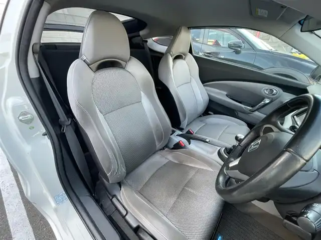 ホンダ ＣＲ－Ｚ α 群馬県 2010(平22)年 8.4万km プレミアムホワイトパール 6速MT/カロッツェリアナビ/CD・DVD・SD/Bluetooth・フルセグ/ETC/クルーズコントロール/横滑り防止装置/アイドリングストップ/純正アルミホイール/純正フロアマット/スマートキー×2