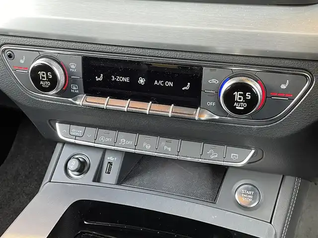 アウディ アウディ Ｑ５ 40TDIクワトロ Sライン 愛知県 2022(令4)年 1.5万km デイトナグレーパールエフェクト Sラインプラスパッケージ/全席シートヒーター/ブラックスタイリングパッケージ/マトリクスLEDヘッドライト/純正ナビ 360°カメラ/カープレイ/ACC/アウディプレセンス/パワーバックドア/アドバンストキー/純正19インチAW/ETC2.0