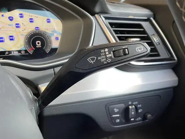 アウディ アウディ Ｑ５ 40TDIクワトロ Sライン 愛知県 2022(令4)年 1.5万km デイトナグレーパールエフェクト Sラインプラスパッケージ/全席シートヒーター/ブラックスタイリングパッケージ/マトリクスLEDヘッドライト/純正ナビ 360°カメラ/カープレイ/ACC/アウディプレセンス/パワーバックドア/アドバンストキー/純正19インチAW/ETC2.0