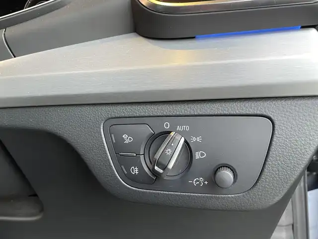 アウディ アウディ Ｑ５ 40TDIクワトロ Sライン 愛知県 2022(令4)年 1.5万km デイトナグレーパールエフェクト Sラインプラスパッケージ/全席シートヒーター/ブラックスタイリングパッケージ/マトリクスLEDヘッドライト/純正ナビ 360°カメラ/カープレイ/ACC/アウディプレセンス/パワーバックドア/アドバンストキー/純正19インチAW/ETC2.0