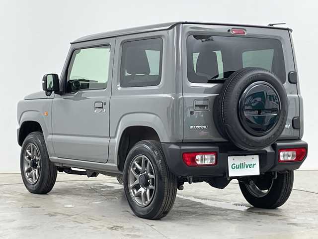 スズキ ジムニー XC 道央・札幌 2022(令4)年 1.7万km ミディアムグレー ・４ＷＤ　/スズキ セーフティ サポート/・デュアルセンサーブレーキサポート/・社外ナビ/・フルセグTV/BT/DVD/・バックカメラ　/・クルーズコントロール　/・シートヒーター　/・ＥＴＣ　/・ダウンヒルアシストコントロール　/・横滑り防止装置　/・レーンキープアシスト　/・オートライト　/・ＬＥＤヘッドライト　/・プッシュスタート/・社外AW付スタッドレスタイヤ積込