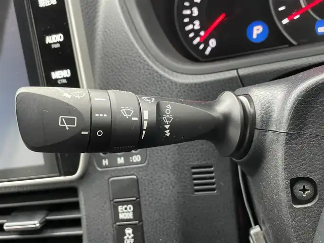 トヨタ ヴォクシー ZS 熊本県 2018(平30)年 2.7万km ホワイトパールクリスタルシャイン 純正ナビ/・AM/FM/CD/DVD/SD/BT/・フルセグTV/バックカメラ/トヨタセーフティセンス/・レーンディパーチャーアラート/・先行車発進お知らせ機能/・横滑り防止機能/・衝突被害軽減システム/・オートマチックハイビーム/クルーズコントロール/オートライト/・LEDライト/・フォグランプ/電動格納ミラー/・ウィンカーミラー/ETC2.0/純正ドライブレコーダー（前方）/MODELISTAフルエアロ/純正後席用モニター/ドアバイザー/純正フロアマット/純正アルミホイール/スマートキー/・スペアキー