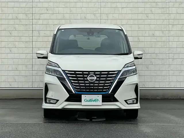 日産 セレナ e－パワー ハイウェイスター V 福岡県 2020(令2)年 4.1万km ブリリアントホワイトパール 禁煙車純正10型SDナビ（フルセグTV/DVD/CD/BT）アラウンドビューモニター衝突軽減ブレーキプロパイロットコーナーセンサー両側パワスラ前後ドラレコETCパーキングアシストBSMUSBポートLEDヘッドライト