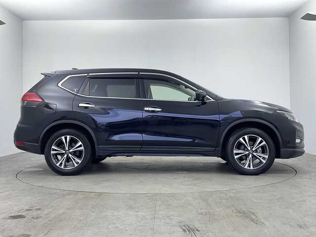 日産 エクストレイル 20Xi 鹿児島県 2019(平31)年 6.1万km ダイヤモンドブラック 純正SDナビ(SDカード無)/(CD/DVD/USB/AUX/AM/FM)/地デジフルセグ/純正前後ドライブレコーダー　DJ4-S/プロパイロット/パワーバックドア/ステアリングリモコン/電子パーキングシステム/オートブレーキホールド/デジタルインナーミラー/アイドリングストップ/ETC/革巻きステアリング/ウィンカーミラー/サイドミラーヒーター/純正フロアマット/純正ドアバイザー/車両取扱説明書/保証書