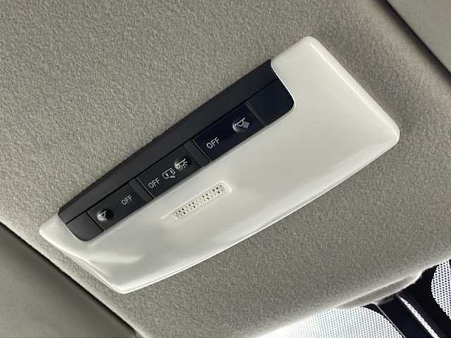 日産 セレナ ハイウェイスター V 広島県 2019(令1)年 5.5万km アズライトブルー プロパイロット/純正ナビ/・Bluetooth接続/・CD/DVD再生機能/・フルセグテレビ/後席フリップダウンモニター/両側パワースライドドア/アラウンドビューモニター/全方位運転支援システム/・インテリジェントエマージェンシーブレーキ/・踏み間違い防止アシスト/・車線逸脱防止支援システム/クルーズコントロール/ブラインドスポットモニター/アダプティブLEDヘッドライト/前後コーナーセンサー/ETC/ドライブレコーダー/純正16インチアルミホイール