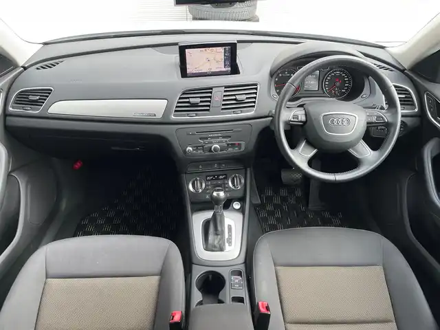 アウディ Ｑ３ 2．0 TFSI クワトロ 山梨県 2014(平26)年 3.9万km 白 純正ＭＭＩナビ/バックカメラ/コンフォートアクセス/オートライト/キセノンヘッドライト/Ｂｌｕｅｔｏｏｔｈ/前後コーナーセンサー/純正１８インチＡＷ/横滑り防止/アイドリングストップ/フルセグTV/禁煙車/保証書
