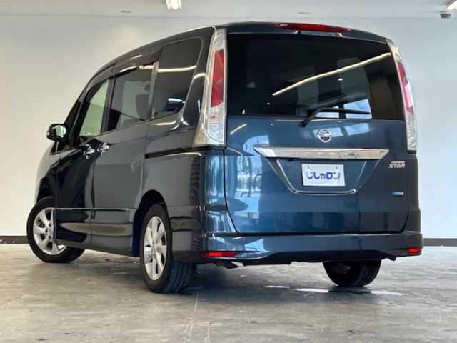 日産 セレナ ハイウェイスター Vセレクション 静岡県 2012(平24)年 7.9万km スチールブルー (株)IDOMが運営する【じしゃロン浜松店】の自社ローン専用車両になりますこちらは現金またはオートローンご利用時の価格です。自社ローンご希望の方は別途その旨お申付け下さい/純正ナビ/Bluetooth/CD/DVD/SD/フルセグTV/クルーズコントロール/両側パワースライドドア/ウォークスルー/3列シート/フォグランプ/オートライト/前方ドライブレコーダー/ETC/横滑り防止/盗難防止装置/アイドリングストップ/エンジンスタートボタン/16インチ純正アルミホイール/スペアキー１本/バックカメラ/純正フロアマット