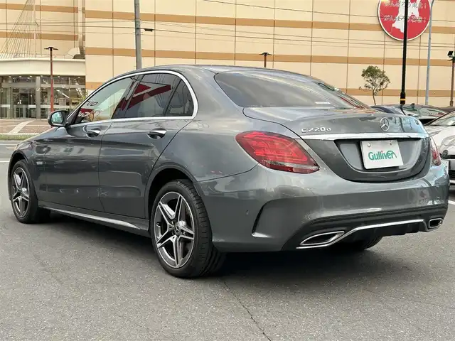 メルセデス・ベンツ Ｃ２２０ｄ アバンギャルド　AMGライン 宮城県 2019(令1)年 2.6万km グレー 登録時走行距離25940km/禁煙車/純正ナビ/・フルセグTV／Bluetooth／/USB／Apple CarPlay／Android Auto/バックカメラ /ビルトインETC/ブラインドスポットモニター/前席シートヒーター/メモリーシート/前方ドライブレコーダー/レザーシート/レーンキープアシスト/ステアリングアシスト/パーキングセンサー/パドルシフト/アダプティブクルーズコントロール/前後ソナー/パワーバックドア/アイドリングストップ/ステアリングスイッチ/電動パーキングブレーキ/LEDヘッドライト/オートライト/プッシュスタート/スマートキー