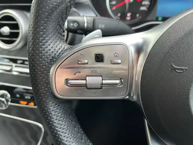 メルセデス・ベンツ Ｃ２２０ｄ アバンギャルド　AMGライン 宮城県 2019(令1)年 2.6万km グレー 登録時走行距離25940km/禁煙車/純正ナビ/・フルセグTV／Bluetooth／/USB／Apple CarPlay／Android Auto/バックカメラ /ビルトインETC/ブラインドスポットモニター/前席シートヒーター/メモリーシート/前方ドライブレコーダー/レザーシート/レーンキープアシスト/ステアリングアシスト/パーキングセンサー/パドルシフト/アダプティブクルーズコントロール/前後ソナー/パワーバックドア/アイドリングストップ/ステアリングスイッチ/電動パーキングブレーキ/LEDヘッドライト/オートライト/プッシュスタート/スマートキー