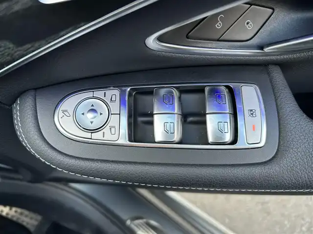 メルセデス・ベンツ Ｃ２２０ｄ アバンギャルド　AMGライン 宮城県 2019(令1)年 2.6万km グレー 登録時走行距離25940km/禁煙車/純正ナビ/・フルセグTV／Bluetooth／/USB／Apple CarPlay／Android Auto/バックカメラ /ビルトインETC/ブラインドスポットモニター/前席シートヒーター/メモリーシート/前方ドライブレコーダー/レザーシート/レーンキープアシスト/ステアリングアシスト/パーキングセンサー/パドルシフト/アダプティブクルーズコントロール/前後ソナー/パワーバックドア/アイドリングストップ/ステアリングスイッチ/電動パーキングブレーキ/LEDヘッドライト/オートライト/プッシュスタート/スマートキー