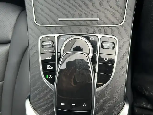 メルセデス・ベンツ Ｃ２２０ｄ アバンギャルド　AMGライン 宮城県 2019(令1)年 2.6万km グレー 登録時走行距離25940km/禁煙車/純正ナビ/・フルセグTV／Bluetooth／/USB／Apple CarPlay／Android Auto/バックカメラ /ビルトインETC/ブラインドスポットモニター/前席シートヒーター/メモリーシート/前方ドライブレコーダー/レザーシート/レーンキープアシスト/ステアリングアシスト/パーキングセンサー/パドルシフト/アダプティブクルーズコントロール/前後ソナー/パワーバックドア/アイドリングストップ/ステアリングスイッチ/電動パーキングブレーキ/LEDヘッドライト/オートライト/プッシュスタート/スマートキー