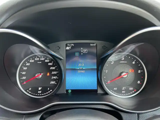 メルセデス・ベンツ Ｃ２２０ｄ アバンギャルド　AMGライン 宮城県 2019(令1)年 2.6万km グレー 登録時走行距離25940km/禁煙車/純正ナビ/・フルセグTV／Bluetooth／/USB／Apple CarPlay／Android Auto/バックカメラ /ビルトインETC/ブラインドスポットモニター/前席シートヒーター/メモリーシート/前方ドライブレコーダー/レザーシート/レーンキープアシスト/ステアリングアシスト/パーキングセンサー/パドルシフト/アダプティブクルーズコントロール/前後ソナー/パワーバックドア/アイドリングストップ/ステアリングスイッチ/電動パーキングブレーキ/LEDヘッドライト/オートライト/プッシュスタート/スマートキー