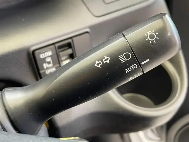 トヨタ シエンタ X 岩手県 2022(令4)年 8万km シルバーM ４WD/寒冷地仕様/６人乗り/左側パワースライドドア/トヨタセーフティセンスC/プリクラッシュセーフティ/レーンディパーチャーアラート/オートマチックハイビーム/先行者発進告知機能/クリアランスソナー/パーキングサポートブレーキ/社外ナビ/（Bluetooth/AUX/AM/FM）/バックカメラ/ETC/ドライブレコーダー/15インチスチールホイール　純正ホイールキャップ付き