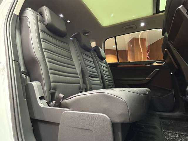 フォルクスワーゲン ゴルフ トゥーラン TDI プレミアム 千葉県 2018(平30)年 0.7万km オリックスホワイトパールエフェクト パノラマＳＲ　/黒革　/ＡＣＣ　/ＤｉｓｃｏｖｅｒＰｒｏナビ　/ＴＶ　/Ｂｌｕｅｔｏｏｔｈ接続　/Ｂカメラ　/シートヒーター　/電動シート　/電動リアゲート　/駐車支援システム　/衝突軽減Ｂ　/ＬＫＡ　/ＥＴＣ　/禁煙車