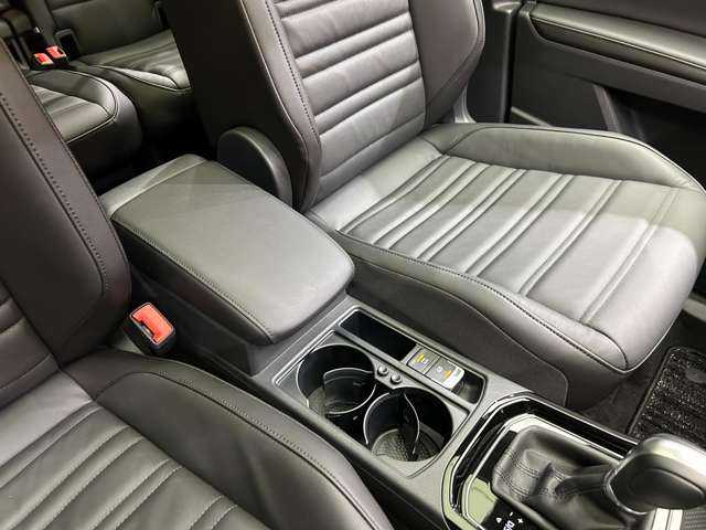 フォルクスワーゲン ゴルフ トゥーラン TDI プレミアム 千葉県 2018(平30)年 0.7万km オリックスホワイトパールエフェクト パノラマＳＲ　/黒革　/ＡＣＣ　/ＤｉｓｃｏｖｅｒＰｒｏナビ　/ＴＶ　/Ｂｌｕｅｔｏｏｔｈ接続　/Ｂカメラ　/シートヒーター　/電動シート　/電動リアゲート　/駐車支援システム　/衝突軽減Ｂ　/ＬＫＡ　/ＥＴＣ　/禁煙車