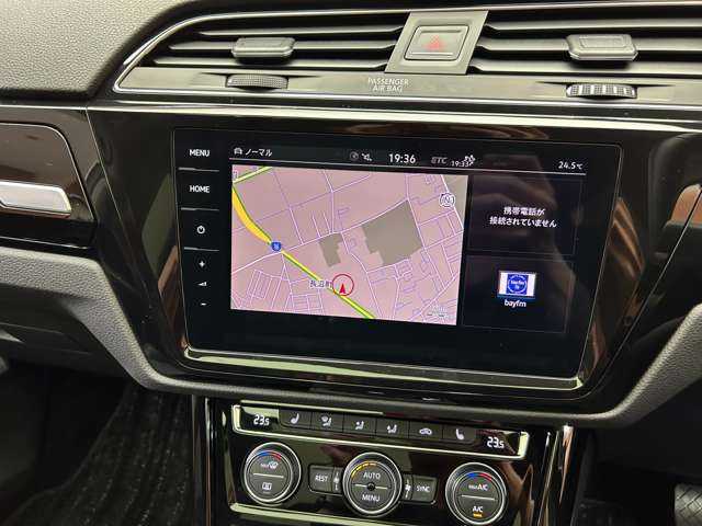 フォルクスワーゲン ゴルフ トゥーラン TDI プレミアム 千葉県 2018(平30)年 0.7万km オリックスホワイトパールエフェクト パノラマＳＲ　/黒革　/ＡＣＣ　/ＤｉｓｃｏｖｅｒＰｒｏナビ　/ＴＶ　/Ｂｌｕｅｔｏｏｔｈ接続　/Ｂカメラ　/シートヒーター　/電動シート　/電動リアゲート　/駐車支援システム　/衝突軽減Ｂ　/ＬＫＡ　/ＥＴＣ　/禁煙車