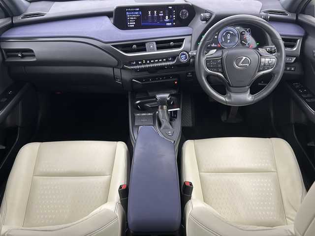 レクサス ＵＸ 250h アーバンエレガンス 宮城県 2020(令2)年 7.3万km グラファイトブラックガラスフレーク ワンオーナー/Lexus Safety System/・プリクラッシュセーフティ	/・レーントレーシングアシスト/・ブラインドスポットモニター/・レーダークルーズコントロール	/・オートマチックハイビーム/・クリアランスソナー	/パノラミックビューモニター/純正10型DAナビ/・BT.USB.AUX.CD.DVD.SD.Miracast/フルセグTV/合皮シート/前席パワーシート/電動リアゲート/前席シートヒーター/ステアリングヒーター/AC1500W/革巻ステアリング/ステアリングスイッチ/ドライブレコーダー（FR）/ビルトインETC2.0/パドルシフト/LEDヘッドライト/LEDフォグランプ/電動パーキングブレーキ/プッシュスタート/スマートキー/純正エンジンスタータ/純正フロアマット/純正18inAW/横滑り防止装置/アイドリングストップ