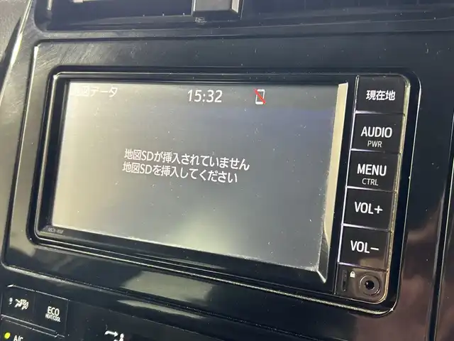 トヨタ プリウス S 福岡県 2019(平31)年 8.4万km ホワイトパールクリスタルシャイン 禁煙車/純正メモリナビ/・CD/SD/BT/ワンセグTV/・バックモニター/トヨタセーフティセンス/モデリスタエアロ/クリアランスソナー/革巻きステアリング/・ステアリングリモコン/LEDヘッドライト/・オートライト/ETC/純正フロアマット/純正ドアバイザー