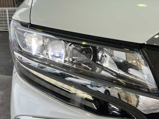 トヨタ アルファードハイブリット エグゼクティブ ラウンジ S 京都府 2018(平30)年 8万km ホワイトパールクリスタルシャイン メーカーOPナビ/フルセグテレビ/JBLサウンドシステム/後席モニター/ホワイトレザーシート/サンルーフ/前後シートヒーター/前後シートベンチレーション/トヨタセーフティセンス/プリクラッシュセーフティ/レーンキープアシスト/レーダークルーズコントロール/ロードサインアシスト/オートマチックハイビーム/クリアランスソナー/パーキングサポートブレーキ/ブラインドスポットモニター/リア・クロストラフィックアラート/ITS connect/パノラミックビューモニター/オートホールド/100V電源/HDMI/コーナーセンサー/ビルトインETC2.0/クルーズコントロール/スマートキー/ドライブレコーダー/ウィンカーミラー/電格ミラー/プッシュスタート/W＋サイドエアバッグ/カーテンエアバック