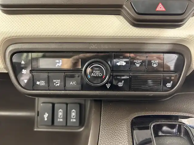 ホンダ Ｎ ＢＯＸ EX 佐賀県 2021(令3)年 1.6万km プラチナホワイトパール 純正7型ナビ/AM/FM/CD/DVD/フルセグ/USB/Bluetooth/両側パワースライドドア/ホンダセンシング/衝突軽減システム/踏み間違い防止装置/衝突軽減システム/アダプティブクルーズコントロール/レーンアシスト/オートハイビーム/横滑り防止装置/コーナーセンサー/アイドリングストップ/シートヒーター/ロールサンシェード/チップアップリヤシート/ステアリングスイッチ/バックカメラ/ETC/純正14インチアルミホイール