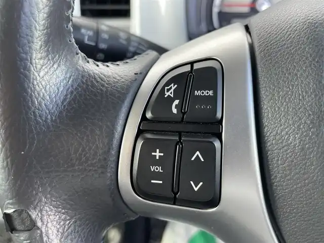 スズキ ハスラー X 熊本県 2015(平27)年 6.5万km フェニックスレッドパール/ブルーイッシュブラックパール ワンオーナー/純正ナビ/・AM/FM/USB/iPod/BT/・ワンセグTV/バックカメラ/横滑り防止機能/衝突被害軽減システム/革巻きステアリング/・ステアリングリモコン/オートライト/・HIDライト/・フォグランプ/D席シートヒーター/電動格納ミラー/・ウィンカーミラー/純正ドアバイザー/純正フロアマット/純正アルミホイール/スマートキー/・スペアキー