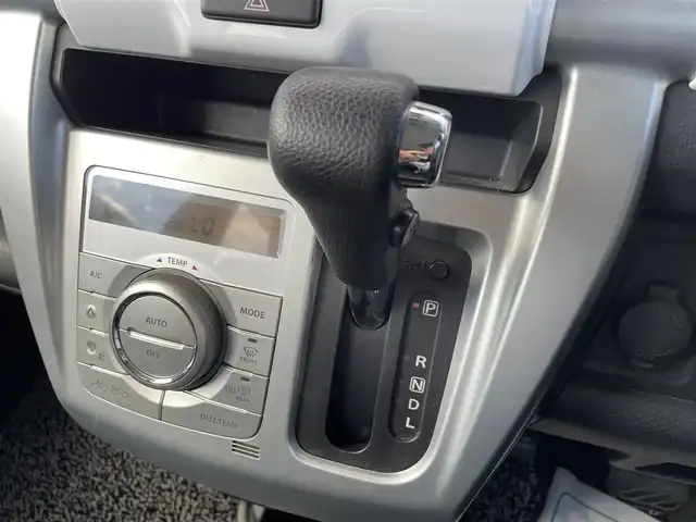 スズキ ハスラー X 熊本県 2015(平27)年 6.5万km フェニックスレッドパール/ブルーイッシュブラックパール ワンオーナー/純正ナビ/・AM/FM/USB/iPod/BT/・ワンセグTV/バックカメラ/横滑り防止機能/衝突被害軽減システム/革巻きステアリング/・ステアリングリモコン/オートライト/・HIDライト/・フォグランプ/D席シートヒーター/電動格納ミラー/・ウィンカーミラー/純正ドアバイザー/純正フロアマット/純正アルミホイール/スマートキー/・スペアキー