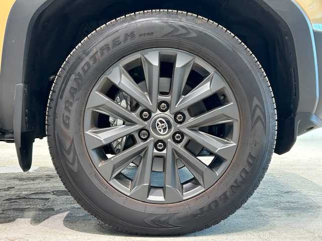 トヨタ ランドクルーザー ２５０ ZX 宮城県 2024(令6)年 2.1万km ベージュ サンルーフ/４WD/トヨタセーフティセンス/・プロアクティブドライビングアシスト/・プリクラッシュセーフティシステム/・リアクロストラフィックアラート/・リアカメラディテクション/・レーントレーシングアシスト/・レーンディパーチャーアラート/・レーダークルーズコントロール/・オートマチックハイビーム/・ロードサインアシスト/・後方車両接近告知/・ロードサインアシスト/純正メモリナビ/全方位カメラ/バックカメラ/マルチテレインセレクト/クロールコントロール/パーキングサポートブレーキ/ブレーキホールド/ブラインドスポットモニター/デジタルインナーミラー/パドルシフト/フルセグテレビ/JBLサウンド/Bluetooth/リモートエアコン/純正LEDヘッドライト/オートライト/コーナーセンサー/パワーシート/全席シートヒーター/全席エアシート/純正ドライブレコーダー/純正ビルトインETC2.０/電動リアゲート/寒冷地仕様