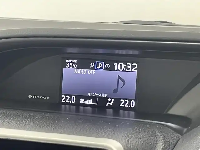 トヨタ エスクァイア ハイブリッド Gi プレミアムパッケージ ブラックテーラード 埼玉県 2021(令3)年 5.6万km ホワイトパールクリスタルシャイン 純正10インチナビ　/ CD DVD 地デジTV Bluetooth HDMI/フリップダウンモニター　/バックカメラ　/プリクラッシュセーフティ/クルーズコントロール　/ドラレコ　/ビルトインＥＴＣ　/シートヒーター　/ステアリングヒーター　/LEDオートライト