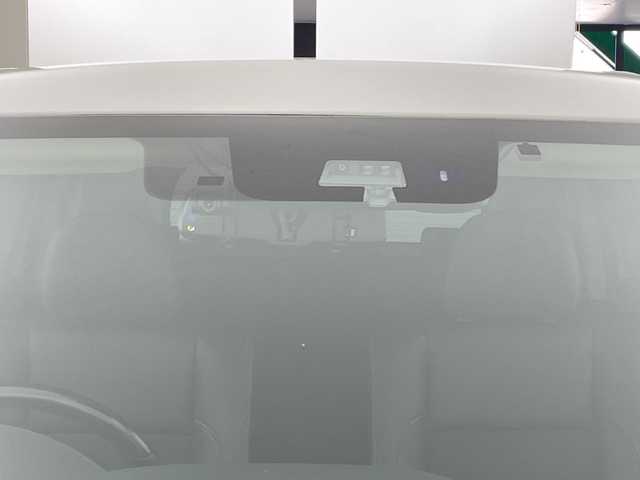 三菱 アウトランダー ＰＨＥＶ G セーフティパッケージ 新潟県 2017(平29)年 10.1万km シルキーホワイト 4WD/社外ナビ/　　フルセグ/CD/DVD/BT/アラウンドビューモニター/レーダークルーズコントロール/LEDオートライト/オートマチックハイビーム/ハーフレザーシート/パワーシート/シートヒーター/ステアリングスイッチ/パドルシフト/BSM/スマートキー/ETC