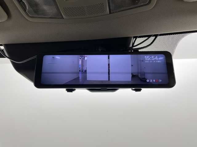 三菱 アウトランダー ＰＨＥＶ G セーフティパッケージ 新潟県 2017(平29)年 10.1万km シルキーホワイト 4WD/社外ナビ/　　フルセグ/CD/DVD/BT/アラウンドビューモニター/レーダークルーズコントロール/LEDオートライト/オートマチックハイビーム/ハーフレザーシート/パワーシート/シートヒーター/ステアリングスイッチ/パドルシフト/BSM/スマートキー/ETC