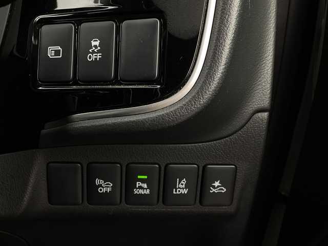 三菱 アウトランダー ＰＨＥＶ G セーフティパッケージ 新潟県 2017(平29)年 10.1万km シルキーホワイト 4WD/社外ナビ/　　フルセグ/CD/DVD/BT/アラウンドビューモニター/レーダークルーズコントロール/LEDオートライト/オートマチックハイビーム/ハーフレザーシート/パワーシート/シートヒーター/ステアリングスイッチ/パドルシフト/BSM/スマートキー/ETC